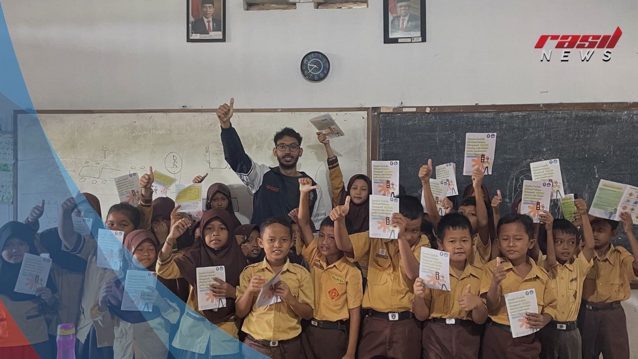 Pentingnya Mengetahui Peraturan Berlalu Lintas, KKN Mahasiswa UNDIP Edukasi Anak SDN 01 Desa Mireng Klaten, Jawa Tengah