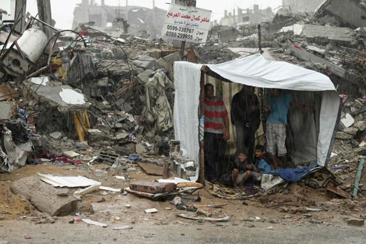 Musim Dingin di Gaza Memperburuk Penderitaan Para Pengungsi
