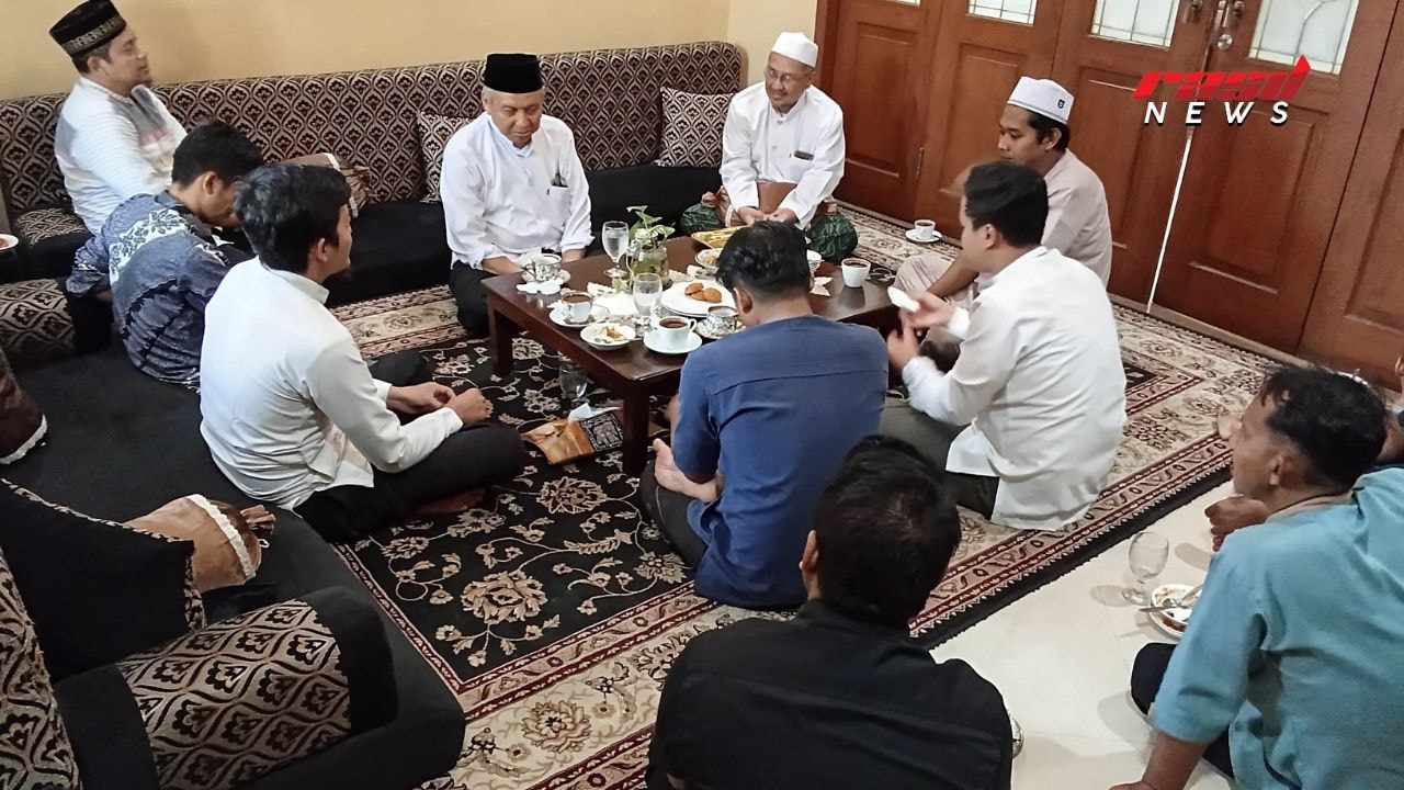 Silaturahim Crew Rasil dengan Dewan Syariah, Ustaz Hamzah: Semoga Semangat Kerjasama dan Ukhuwah Semakin Kokoh
