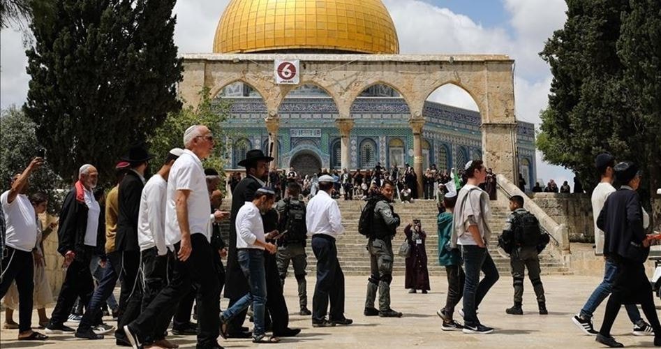 Di Bawah Perlindungan Polisi Israel, Puluhan Pemukim Yahudi Serbu Masjid Al-Aqsa