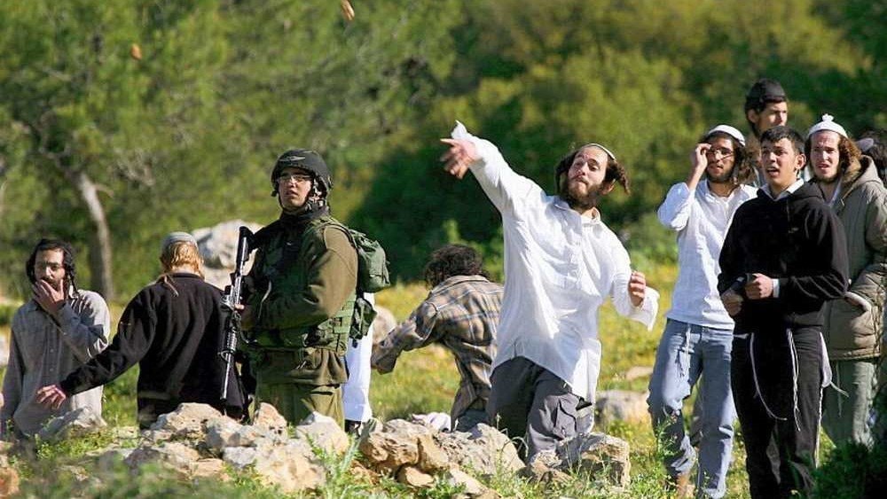 Tidak Cukup Hanya Menjajah, Pemukim Israel Juga Ambil Kendaraan Milik Warga Palestina di Ramallah