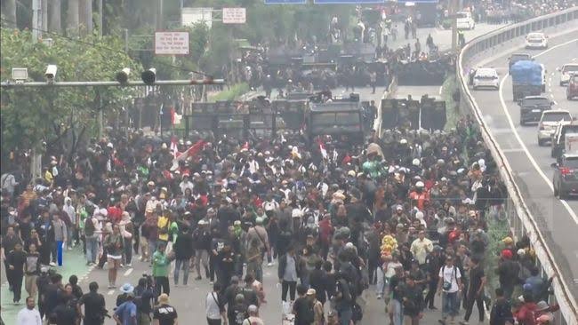 Marak Aksi Demo, MUI Ciracas Serukan Khatib Jumat Angkat Tema Persatuan Bangsa