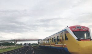 Kereta api trans Sulawesi (ANTARA)