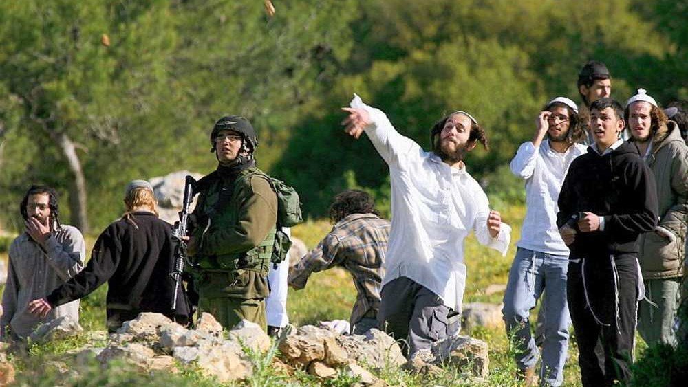 Tidak Cukup Hanya Menjajah, Pemukim Israel Juga Ambil Kendaraan Milik Warga Palestina di Ramallah