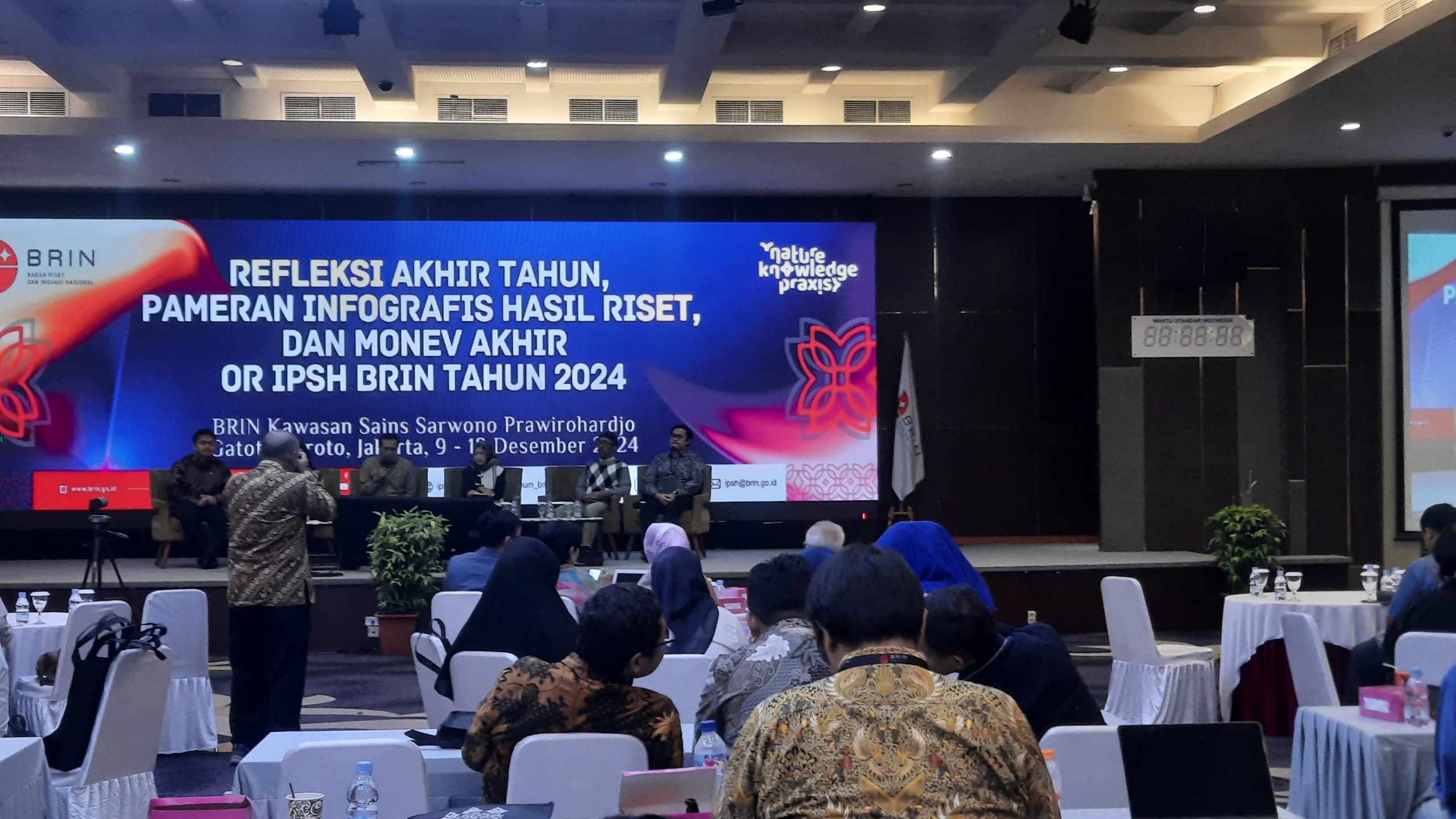 BRIN Gelar Diskusi “Transisi Kepemimpinan Jokowi ke Prabowo: Perubahan dan/atau Keberlanjutan?”
